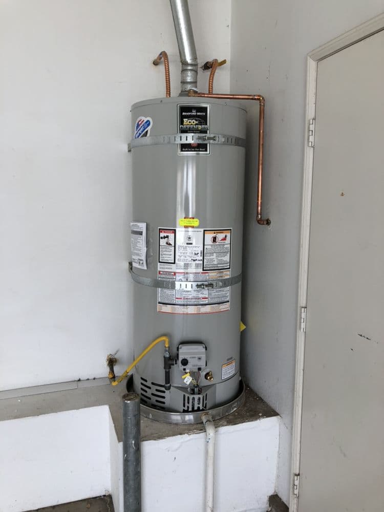 Bradford White water heater installed by Sun City Plumbing with new copper lines